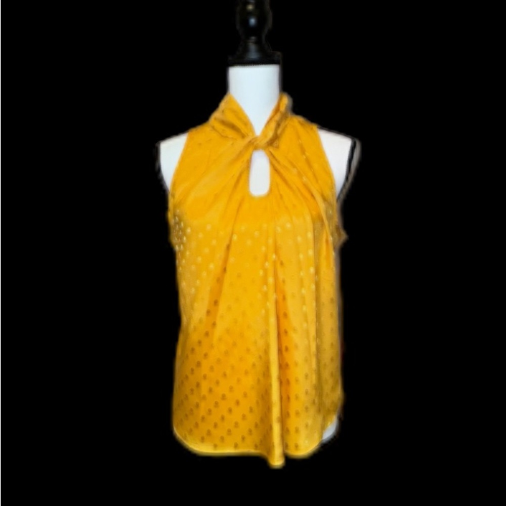 STATUS by Chenault Nordstrom women’s gold keyhole top size small